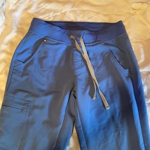 FIGS Jogger Scrubs XS petite